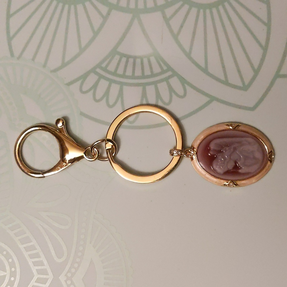 Angel Cameo keychain/bag charm